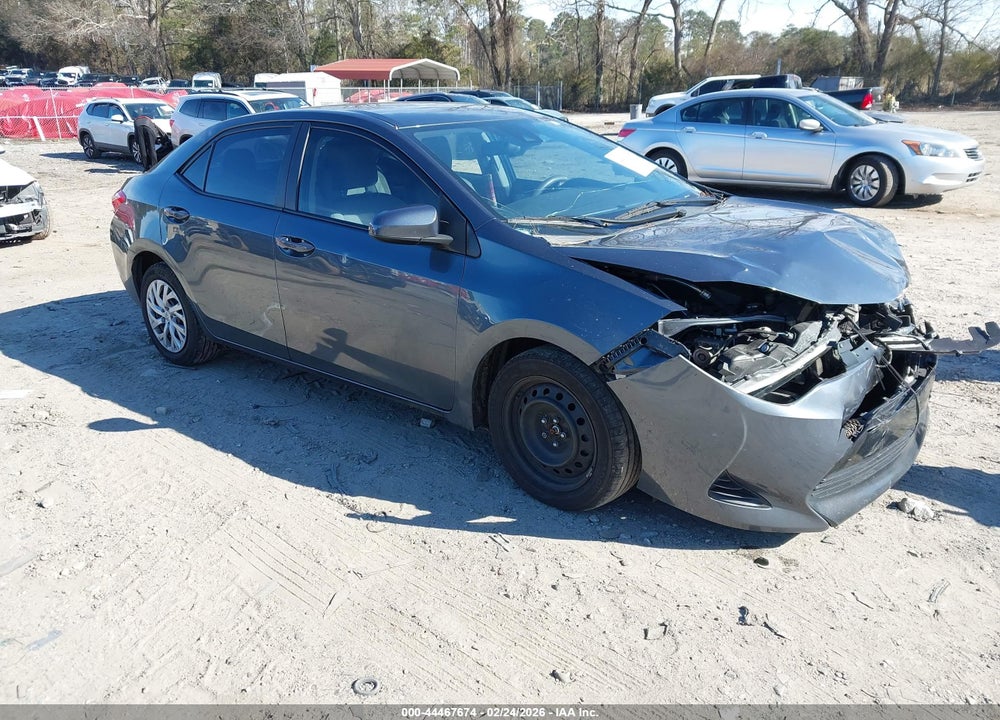 2019 TOYOTA COROLLA LE VIN: 2T1BURHE4KC165186