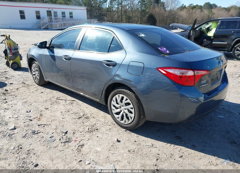 2019 TOYOTA COROLLA LE VIN: 2T1BURHE4KC165186