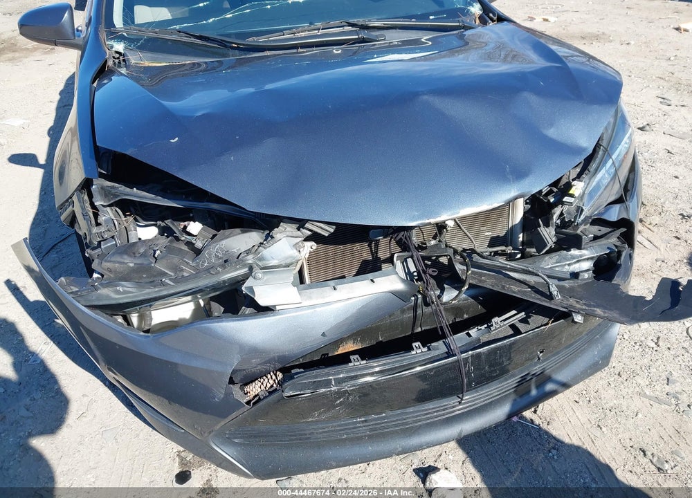 2019 TOYOTA COROLLA LE VIN: 2T1BURHE4KC165186