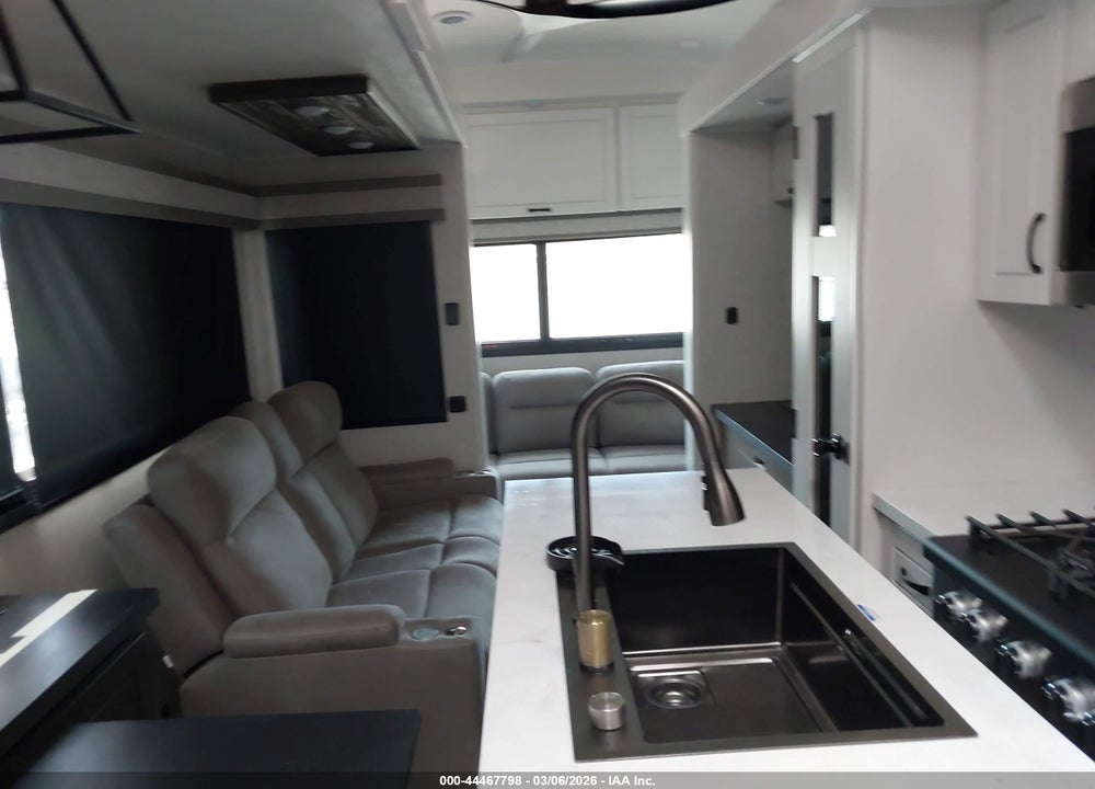 2025 JAYCO CAMPER VIN: 1UJCD0BV3S1LL0089