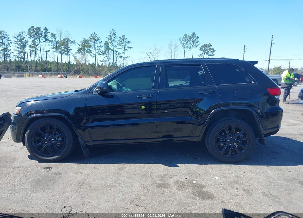 2019 JEEP GRAND CHEROKEE ALTITUDE 4X2 VIN: 1C4RJEAG2KC596890