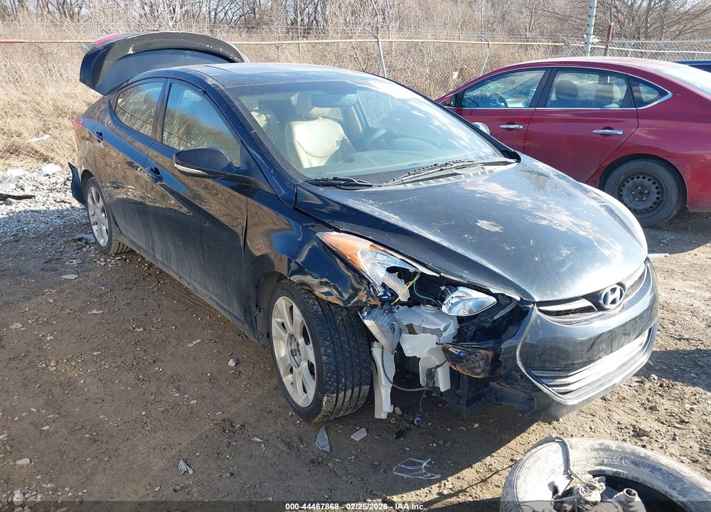 2013 HYUNDAI ELANTRA VIN: KMHDH4AE7DU676984