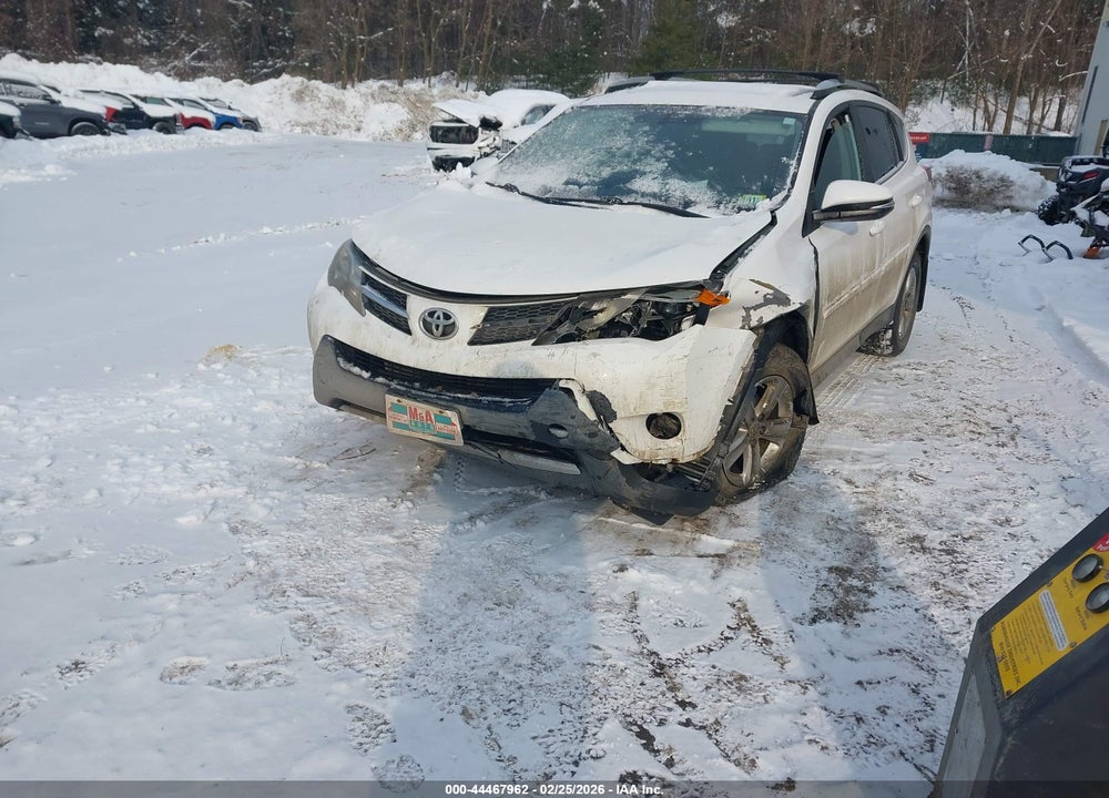 2014 TOYOTA RAV4 XLE VIN: 2T3RFREV8EW190115