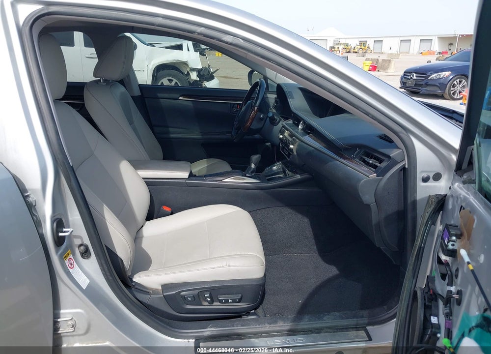 2016 LEXUS ES 350 VIN: JTHBK1GG5G2223837