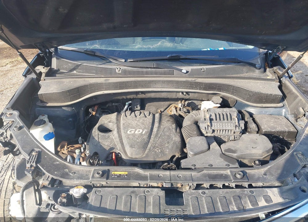 2014 KIA SORENTO LX VIN: 5XYKT3A68EG464000