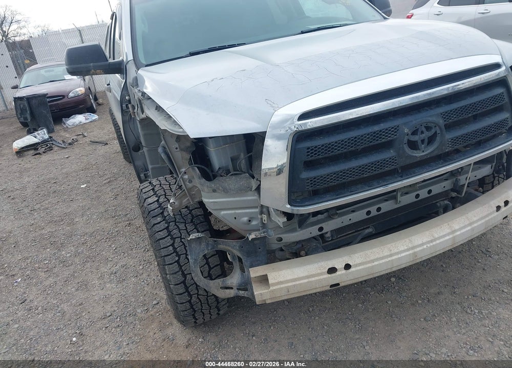 2011 TOYOTA TUNDRA GRADE 4.6L V8 VIN: 5TFUM5F12BX017184