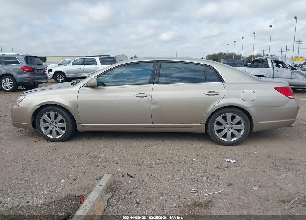 2005 TOYOTA AVALON XLS VIN: 4T1BK36B15U047661