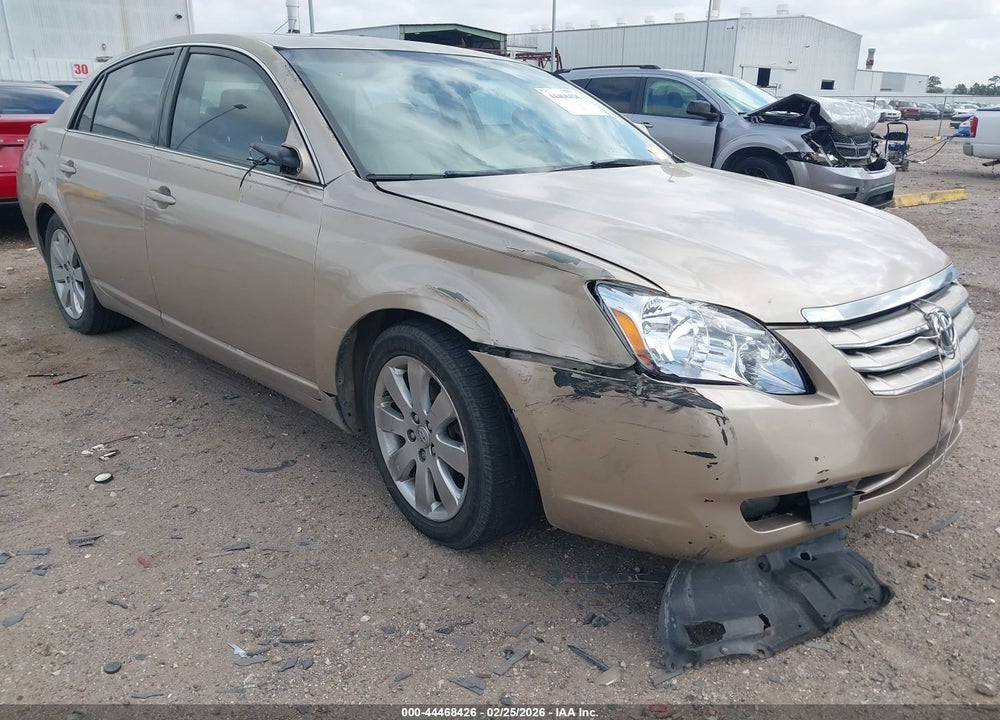 2005 TOYOTA AVALON XLS VIN: 4T1BK36B15U047661