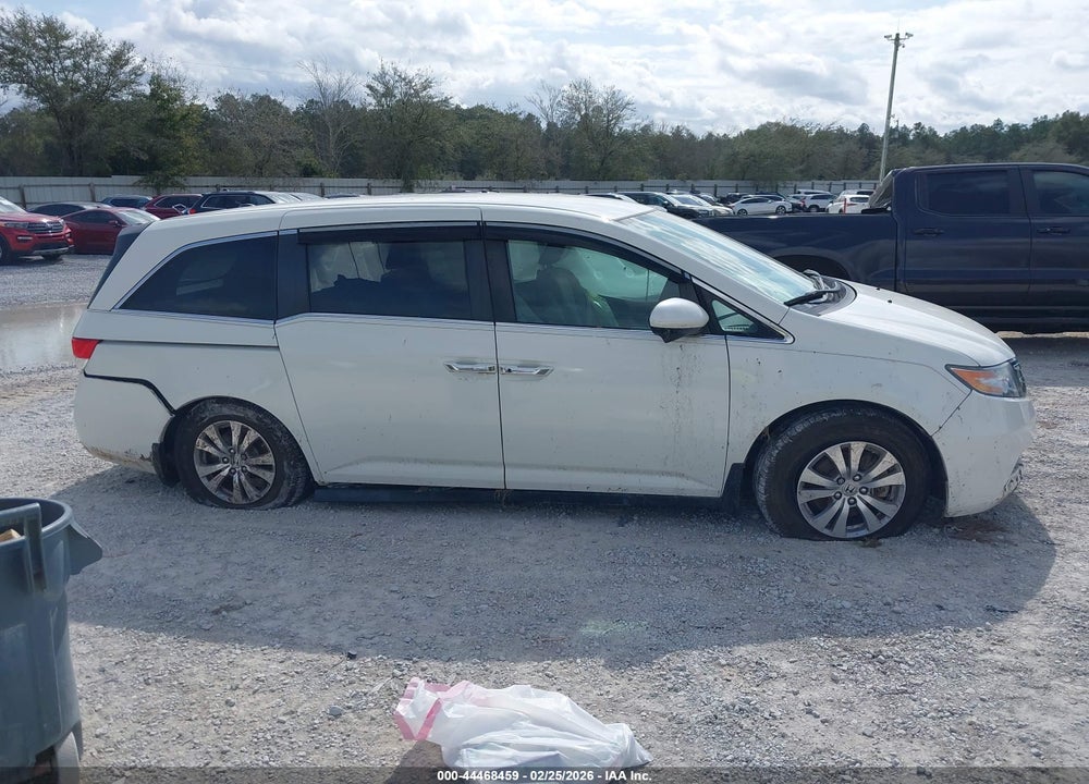 2017 HONDA ODYSSEY SE VIN: 5FNRL5H3XHB020960