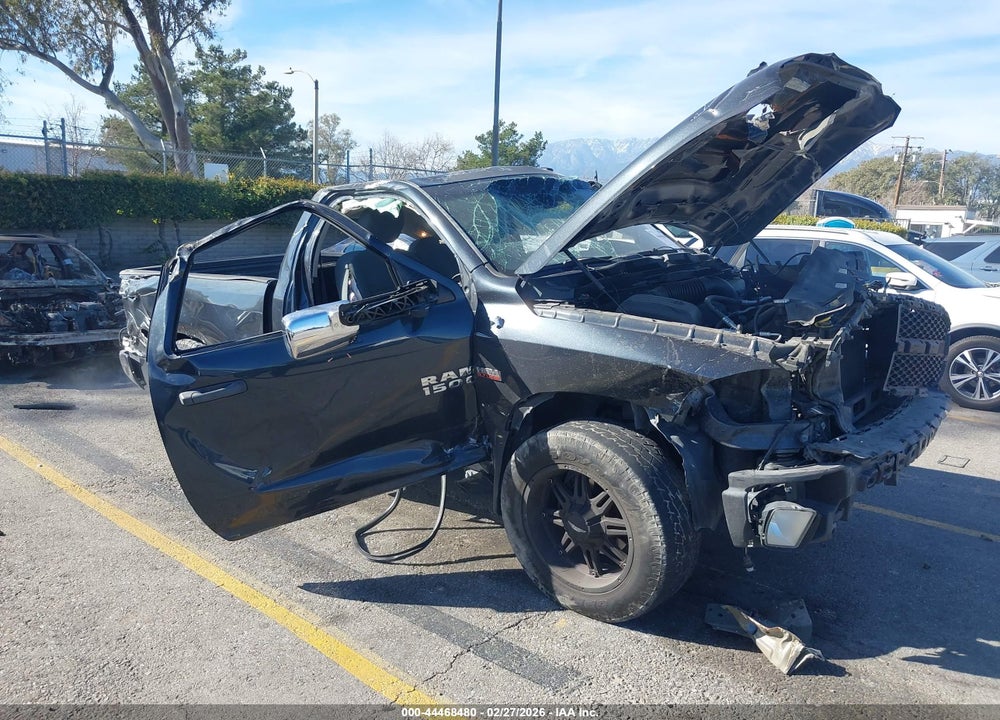 2013 RAM 1500 EXPRESS VIN: 3C6JR7AT7DG546279