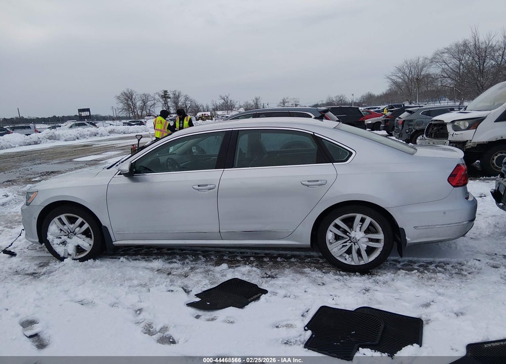 2016 VOLKSWAGEN PASSAT V6 SEL PREMIUM VIN: 1VWCM7A35GC052569