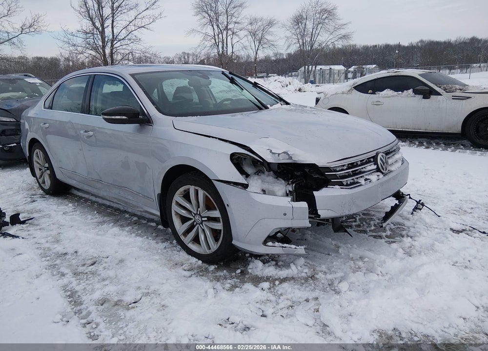 2016 VOLKSWAGEN PASSAT V6 SEL PREMIUM VIN: 1VWCM7A35GC052569