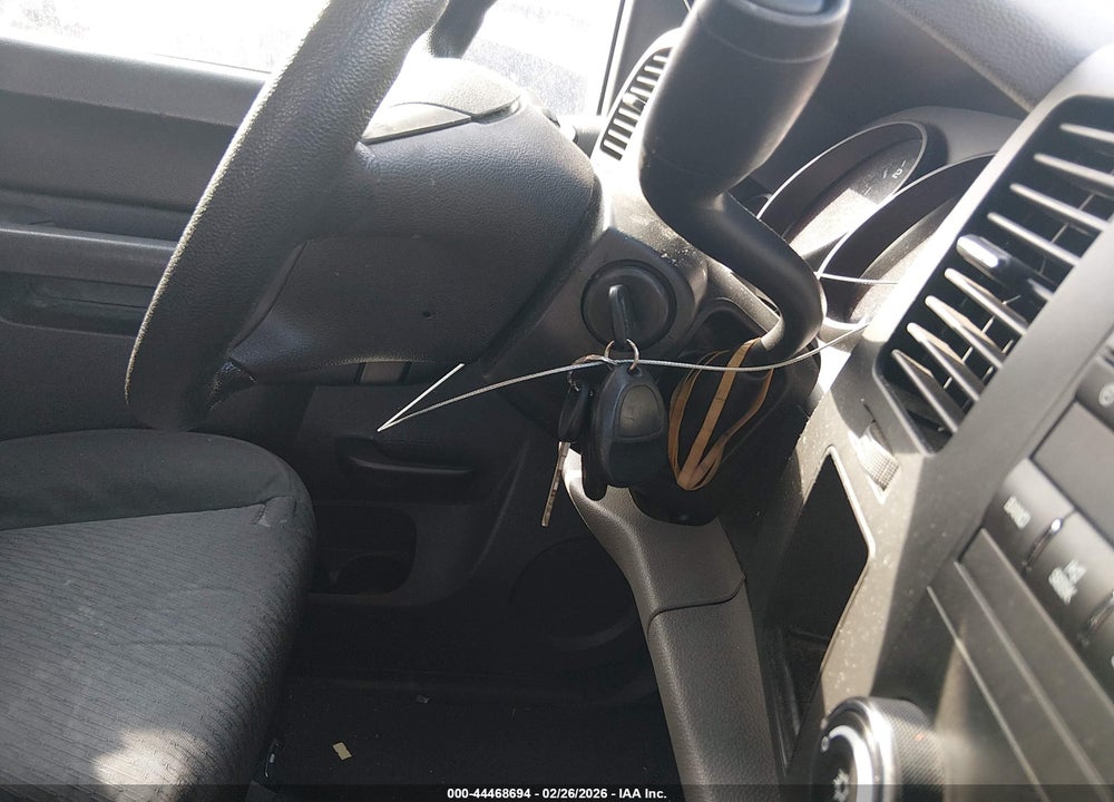 2011 CHEVROLET SILVERADO 1500 LS VIN: 1GCRCREA6BZ217054