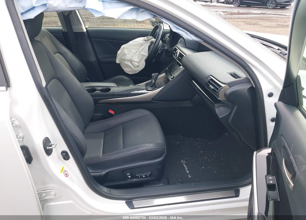 2018 LEXUS IS 300 VIN: JTHC81D25J5027690