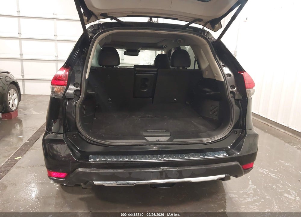2018 NISSAN ROGUE SL VIN: JN8AT2MV2JW342047