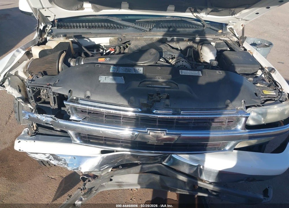 2003 CHEVROLET SUBURBAN 2500 LT VIN: 3GNGK26G53G208200