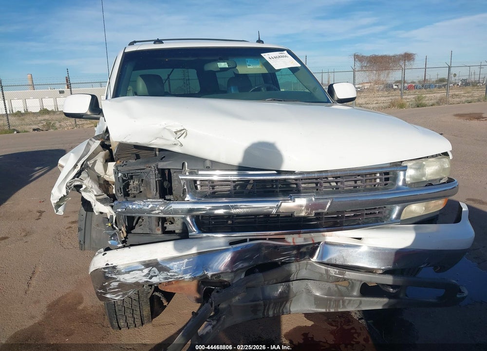 2003 CHEVROLET SUBURBAN 2500 LT VIN: 3GNGK26G53G208200