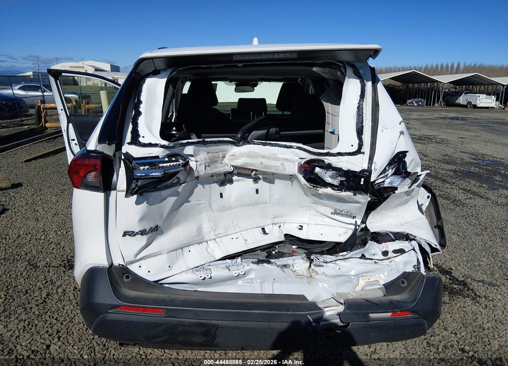 2023 TOYOTA RAV4 HYBRID XLE VIN: JTMRWRFV7PD576359