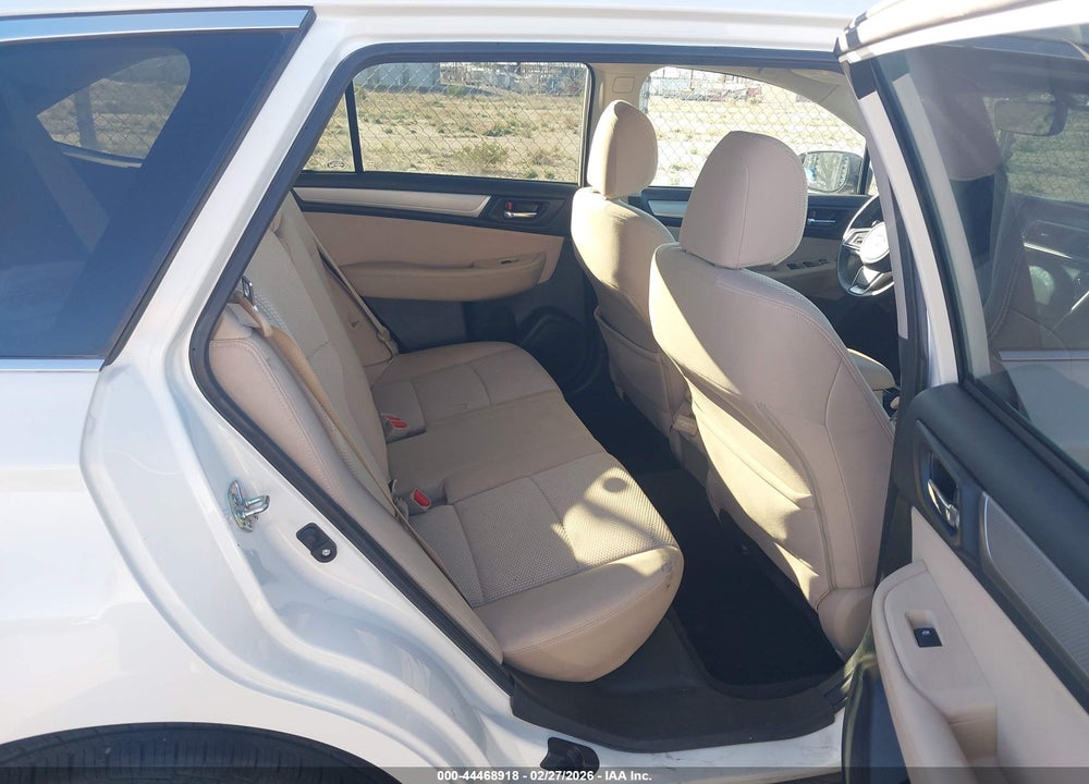 2018 SUBARU OUTBACK 2. VIN: 4S4BSACC2J3259521