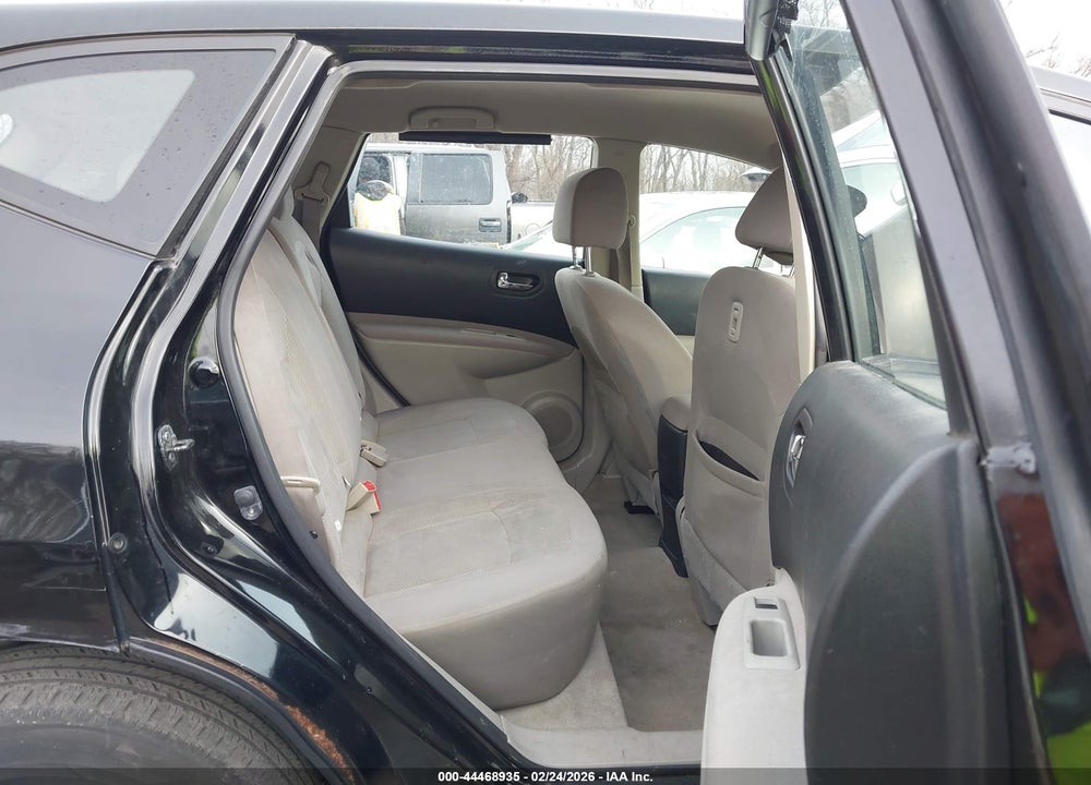 2014 NISSAN ROGUE SELECT S VIN: JN8AS5MV4EW202219