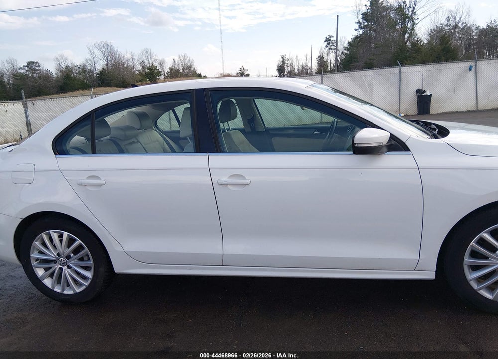 2013 VOLKSWAGEN JETTA 2.0L TDI VIN: 3VWLL7AJ5DM392669