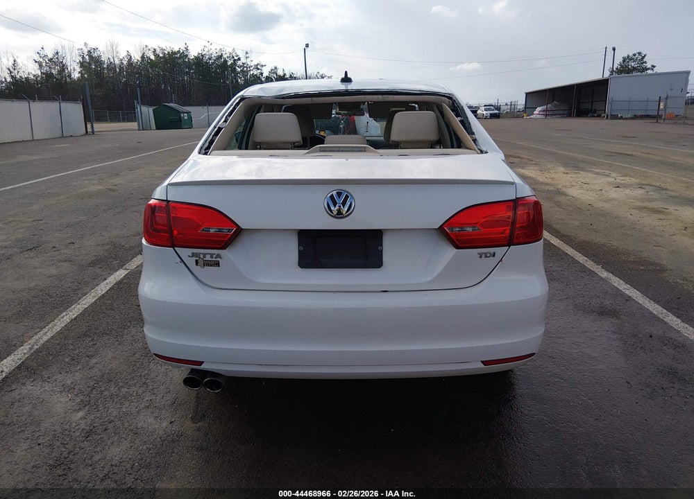 2013 VOLKSWAGEN JETTA 2.0L TDI VIN: 3VWLL7AJ5DM392669