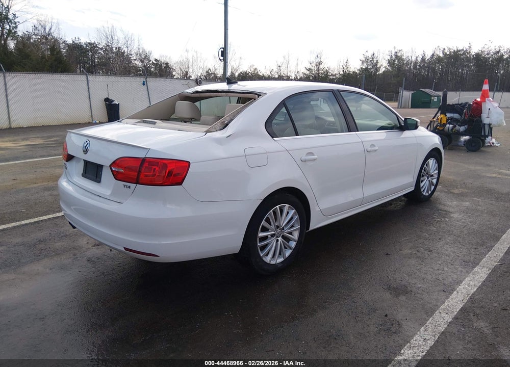 2013 VOLKSWAGEN JETTA 2.0L TDI VIN: 3VWLL7AJ5DM392669