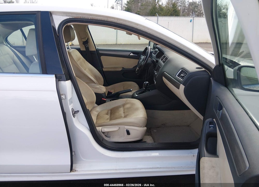2013 VOLKSWAGEN JETTA 2.0L TDI VIN: 3VWLL7AJ5DM392669