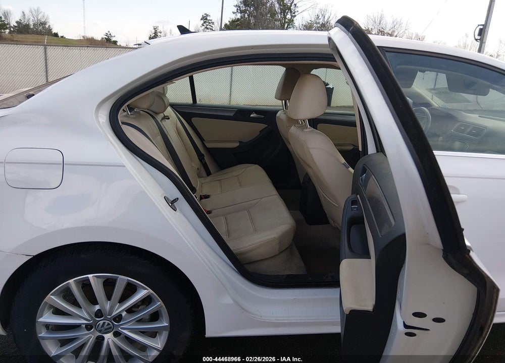 2013 VOLKSWAGEN JETTA 2.0L TDI VIN: 3VWLL7AJ5DM392669