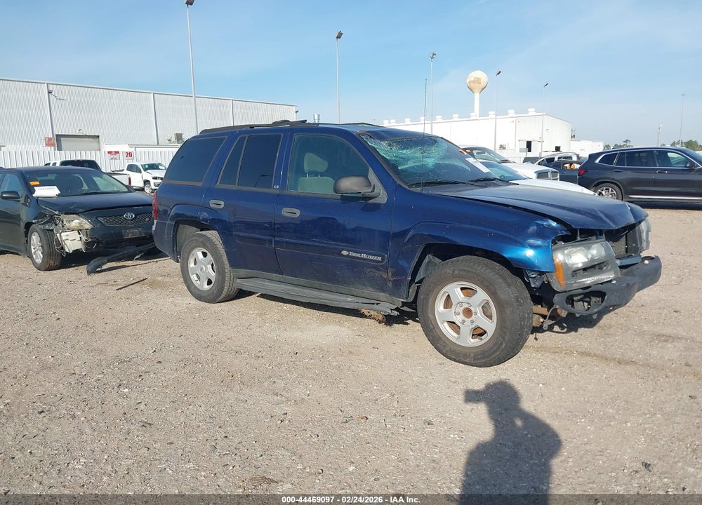 2002 CHEVROLET TRAILBLAZER LS VIN: 1GNDS13S522355808