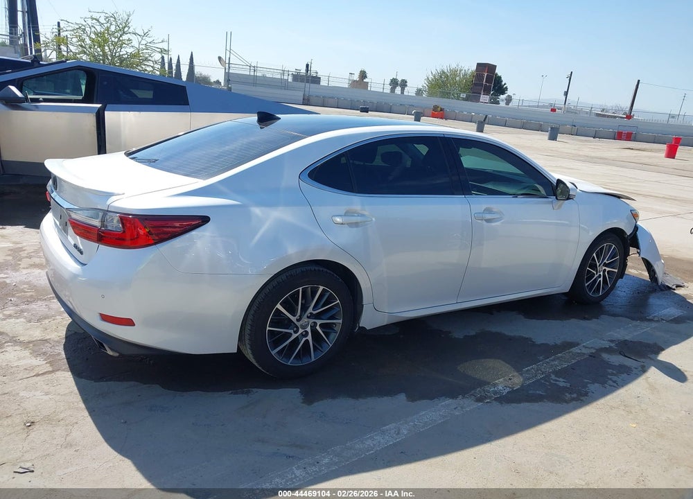 2017 LEXUS ES 350 VIN: 58ABK1GG4HU072369