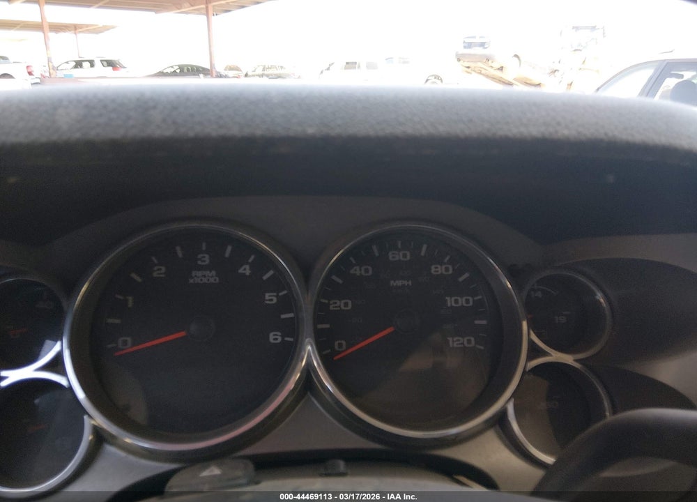 2011 CHEVROLET SILVERADO 1500 XTRA FUEL ECONOMY VIN: 3GCPCSE36BG136586