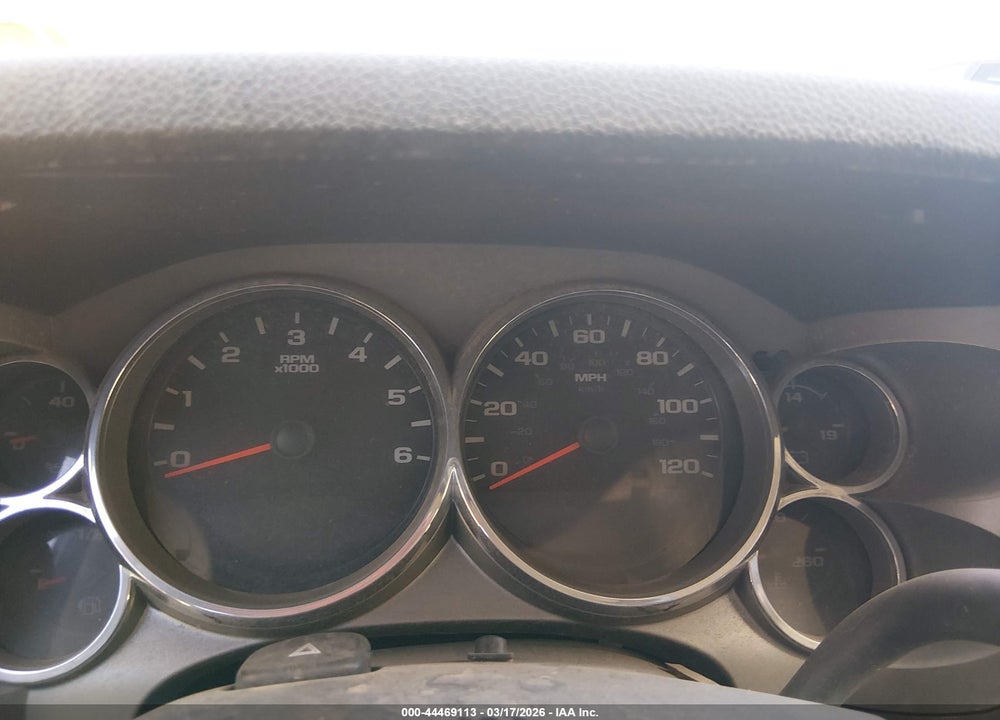 2011 CHEVROLET SILVERADO 1500 XTRA FUEL ECONOMY VIN: 3GCPCSE36BG136586