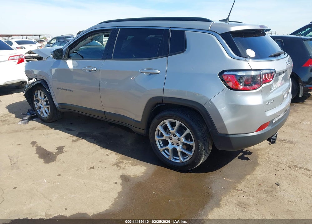2022 JEEP COMPASS LATITUDE LUX 4X4 VIN: 3C4NJDFB8NT187064