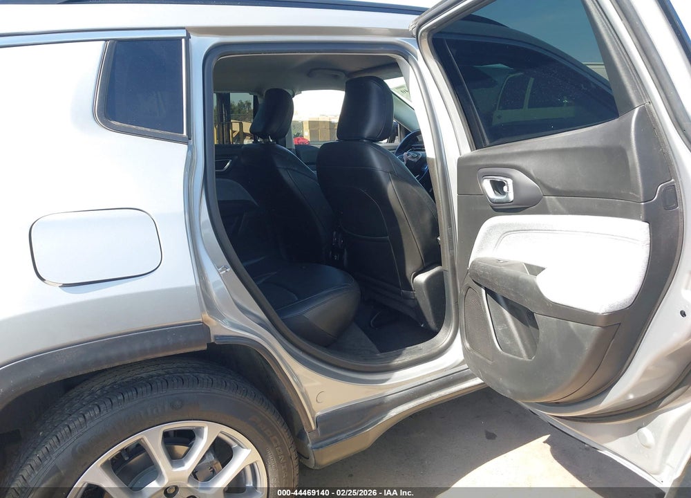 2022 JEEP COMPASS LATITUDE LUX 4X4 VIN: 3C4NJDFB8NT187064