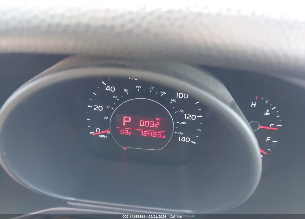 2017 KIA SOUL VIN: KNDJN2A25H7883923