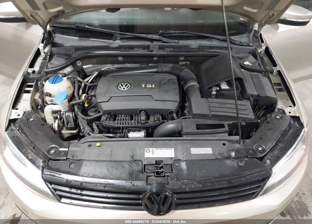 2014 VOLKSWAGEN JETTA 1.8T SEL VIN: 3VWL07AJ4EM288460