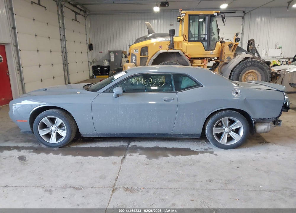 2019 DODGE CHALLENGER SXT VIN: 2C3CDZAG1KH686246