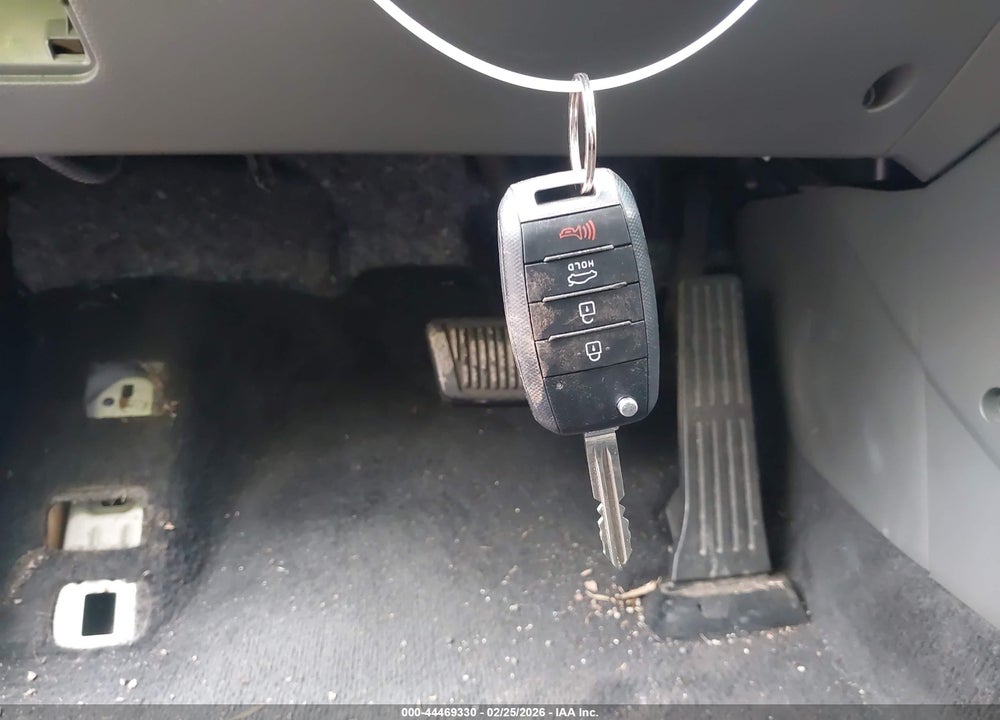2017 KIA FORTE LX VIN: 3KPFK4A73HE039479