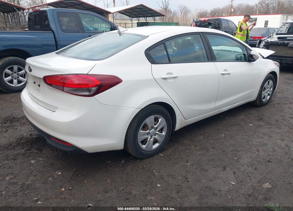 2017 KIA FORTE LX VIN: 3KPFK4A73HE039479