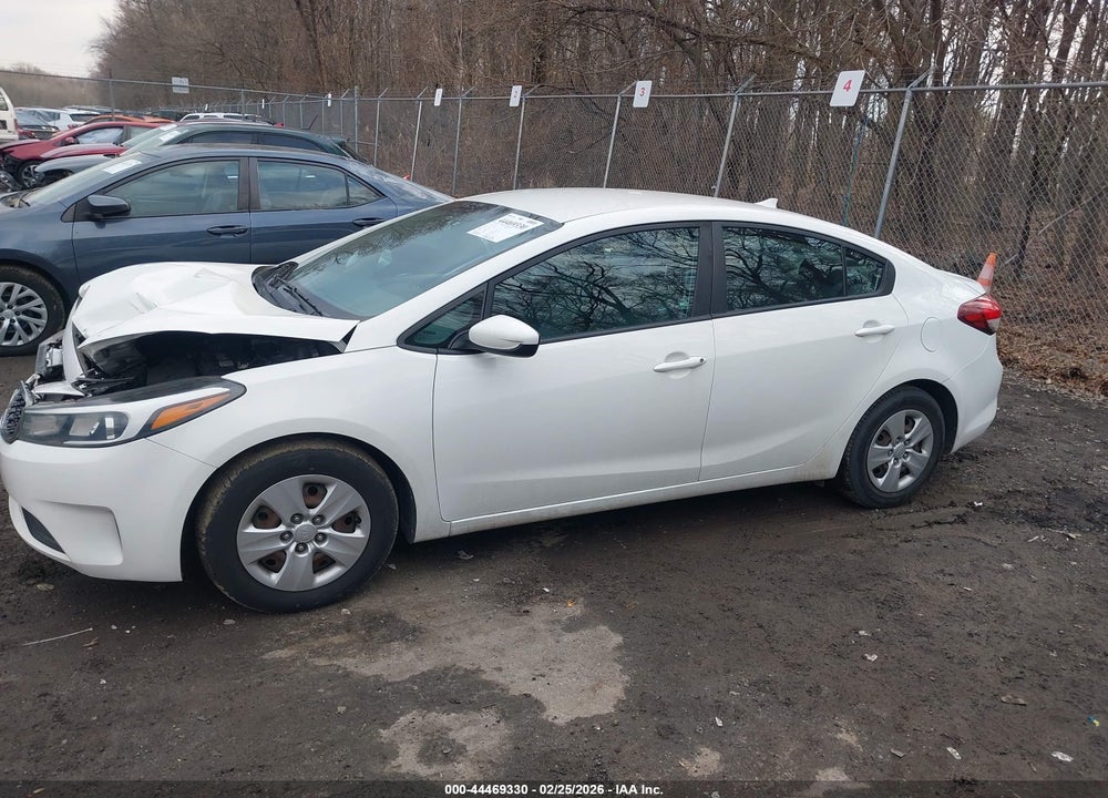 2017 KIA FORTE LX VIN: 3KPFK4A73HE039479
