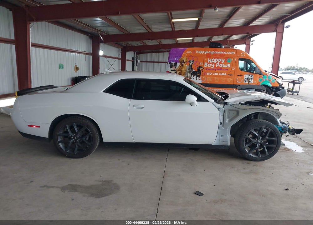 2022 DODGE CHALLENGER SXT VIN: 2C3CDZAG8NH175640