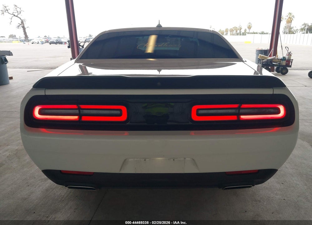 2022 DODGE CHALLENGER SXT VIN: 2C3CDZAG8NH175640