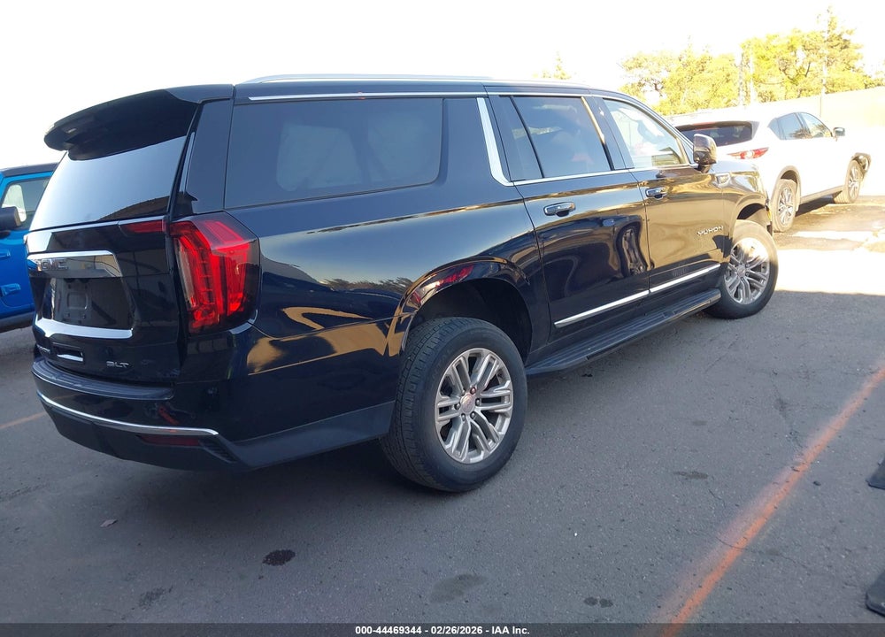 2022 GMC YUKON XL 4WD SLT VIN: 1GKS2GKD6NR245310
