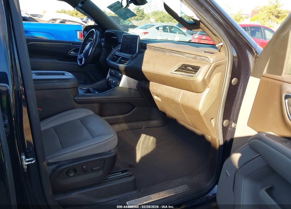 2022 GMC YUKON XL 4WD SLT VIN: 1GKS2GKD6NR245310