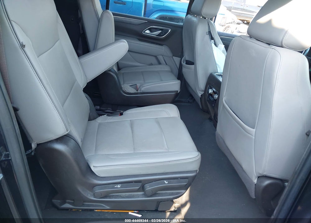 2022 GMC YUKON XL 4WD SLT VIN: 1GKS2GKD6NR245310