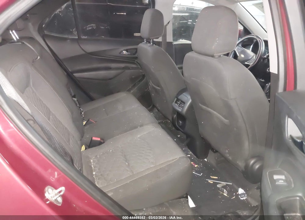2018 CHEVROLET EQUINOX LT VIN: 2GNAXKEX8J6264696