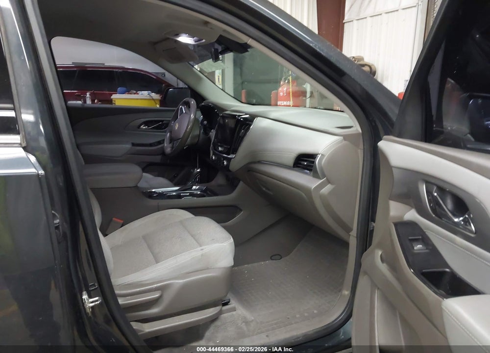 2020 CHEVROLET TRAVERSE FWD LT CLOTH VIN: 1GNERGKW8LJ236326