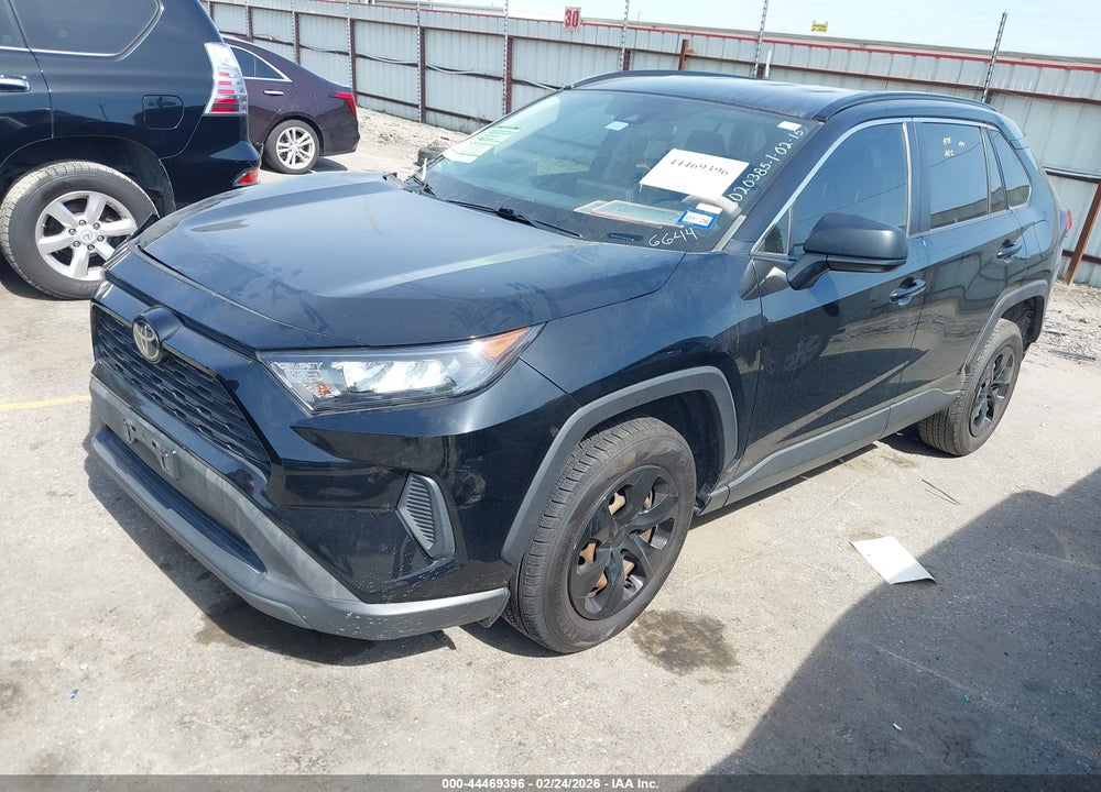 2019 TOYOTA RAV4 LE VIN: JTMH1RFVXKD516644
