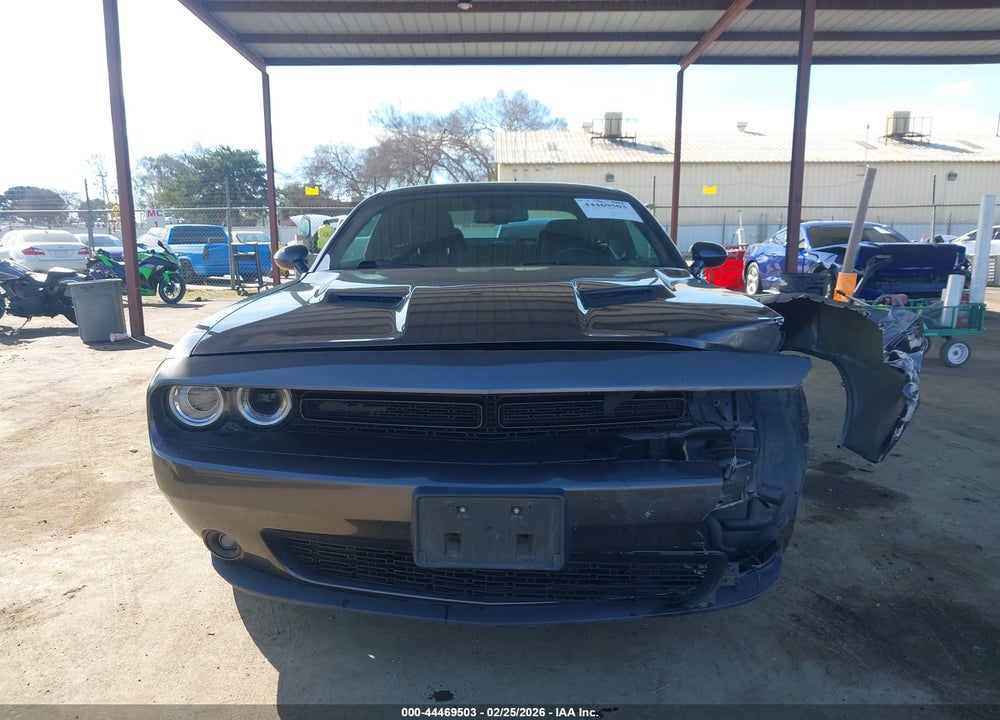 2019 DODGE CHALLENGER SXT VIN: 2C3CDZAG2KH672243